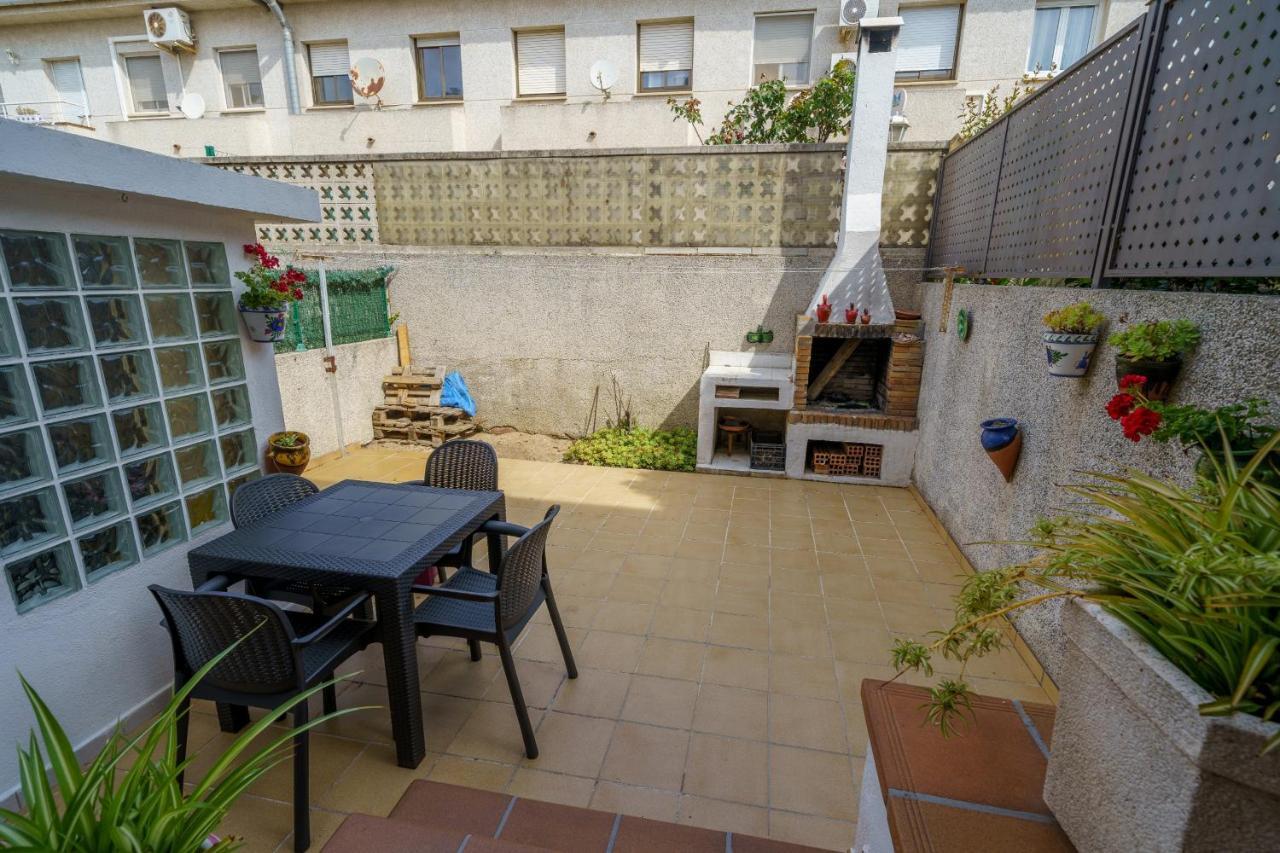 Homeholidaysrentals Espriu- Costa Barcelona 산타수산나 외부 사진